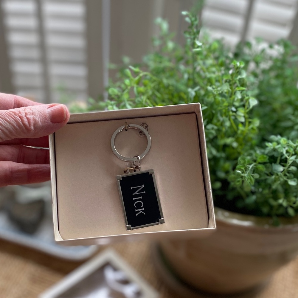 New Personalized Keychain - Picture 11 of 12